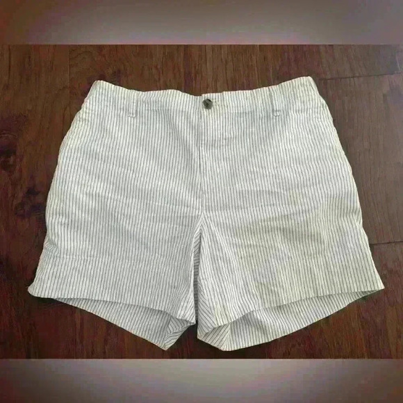 Old Navy Pants - Old Navy Everyday Short